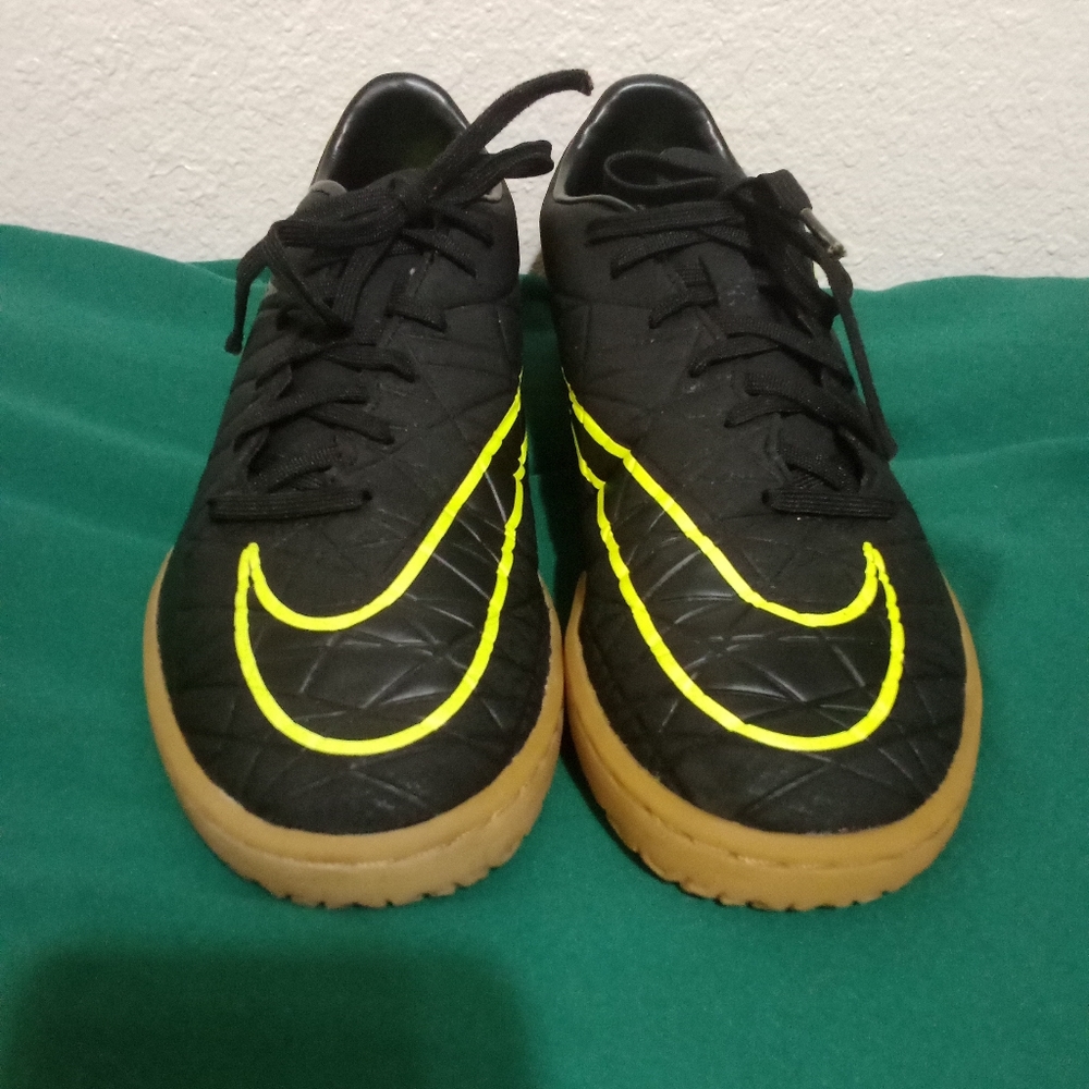 Nike Hypervenom In Phelon Ii Indoor Soccer Shoes